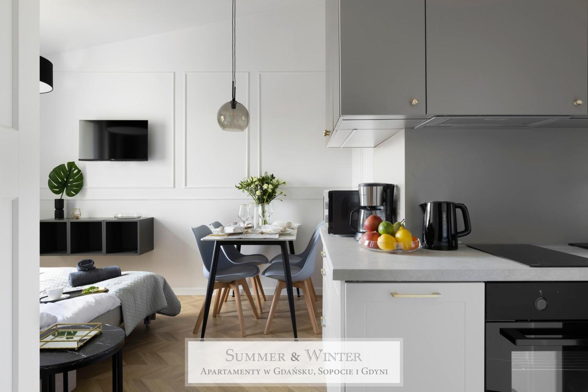 Apartment 4 Stars, New Luxury Butterfly & Bike Apartments, Orlowo, 15 Wyposazonych Mieszkan, Z Sypialnia, Winda I Platnym Parkingiem, Wysoki Standard Summerwinter, Blisko Molo Orlowo, Drog Rowerowych, Stadniny I Golf Park