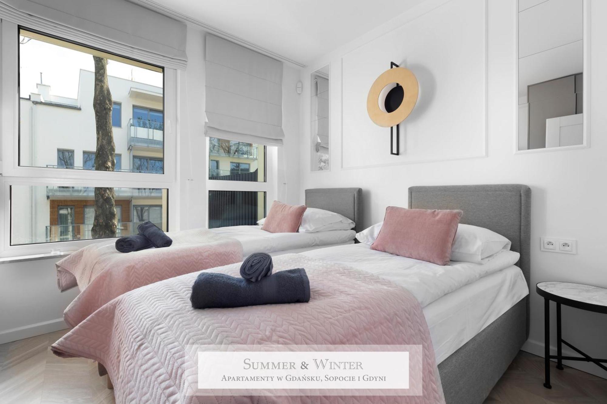 4 Stars, New Luxury Butterfly & Bike Apartments, Orlowo, 15 Wyposazonych Mieszkan, Z Sypialnia, Winda I Platnym Parkingiem, Wysoki Standard Summerwinter, Blisko Molo Orlowo, Drog Rowerowych, Stadniny I Golf Park Apartment